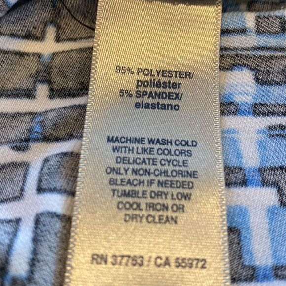 Rafaella Women’s Geometric Pattern Asymmetrical Hem Popover Top PM - Picture 10 of 10